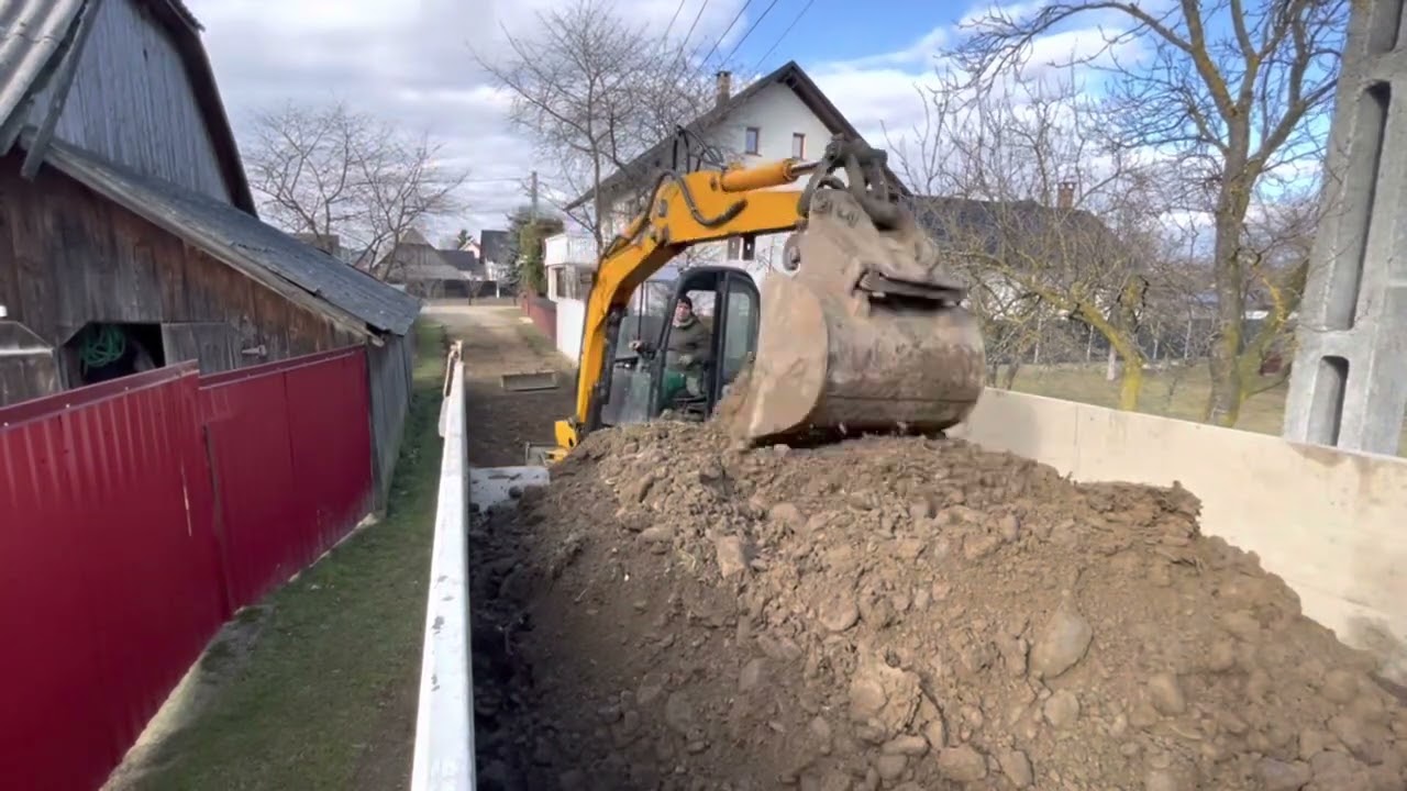 Reînnoim un drum-jcb804,man8.180,wacker neuson dpu6555/ driveway rebuild and compacting