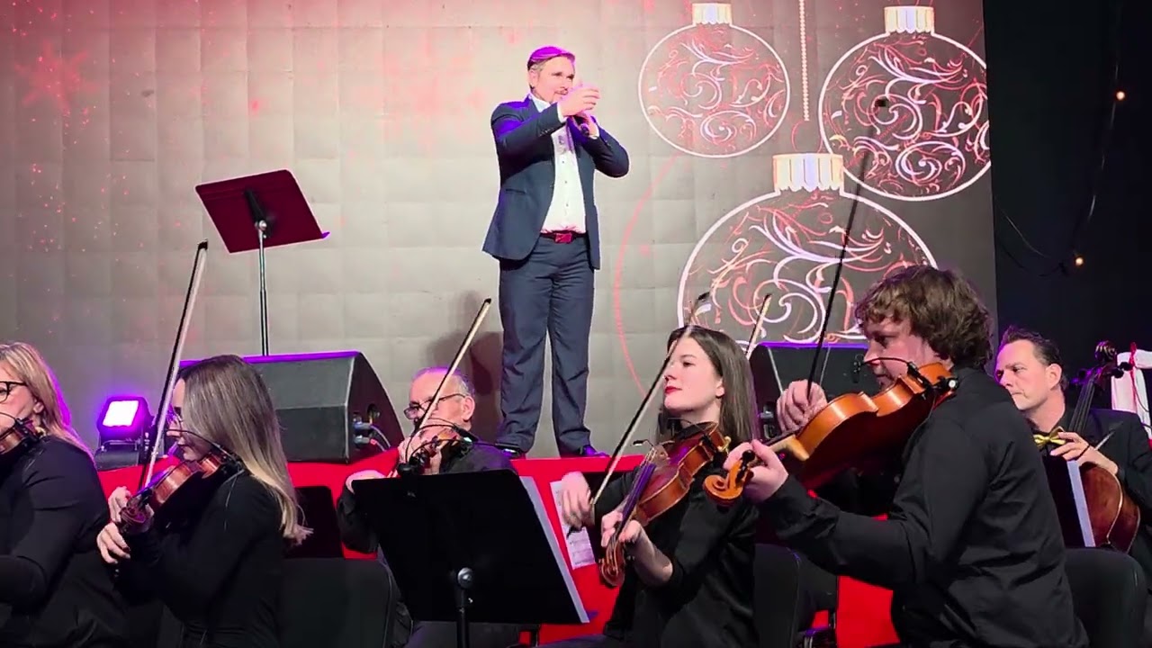 BOŽIĆNI GALA KONCERT BJELOVAR Kuća puna naroda - TOMISLAV VRABAC & GALA ORKESTAR