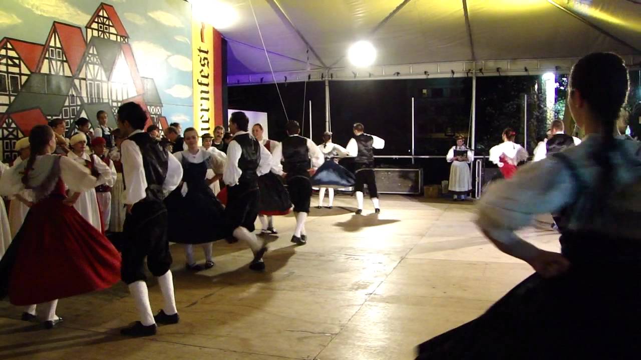 Tiroller Figurentanz - Bauernfest 2011