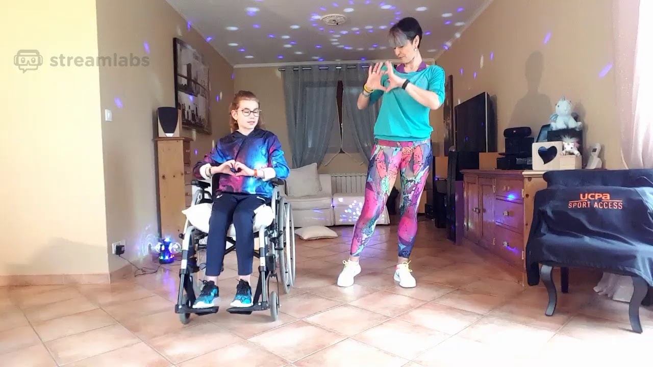 Zumba pour tous, accessible aux personnes en situation de handicap, avec Carine coach UCPA
