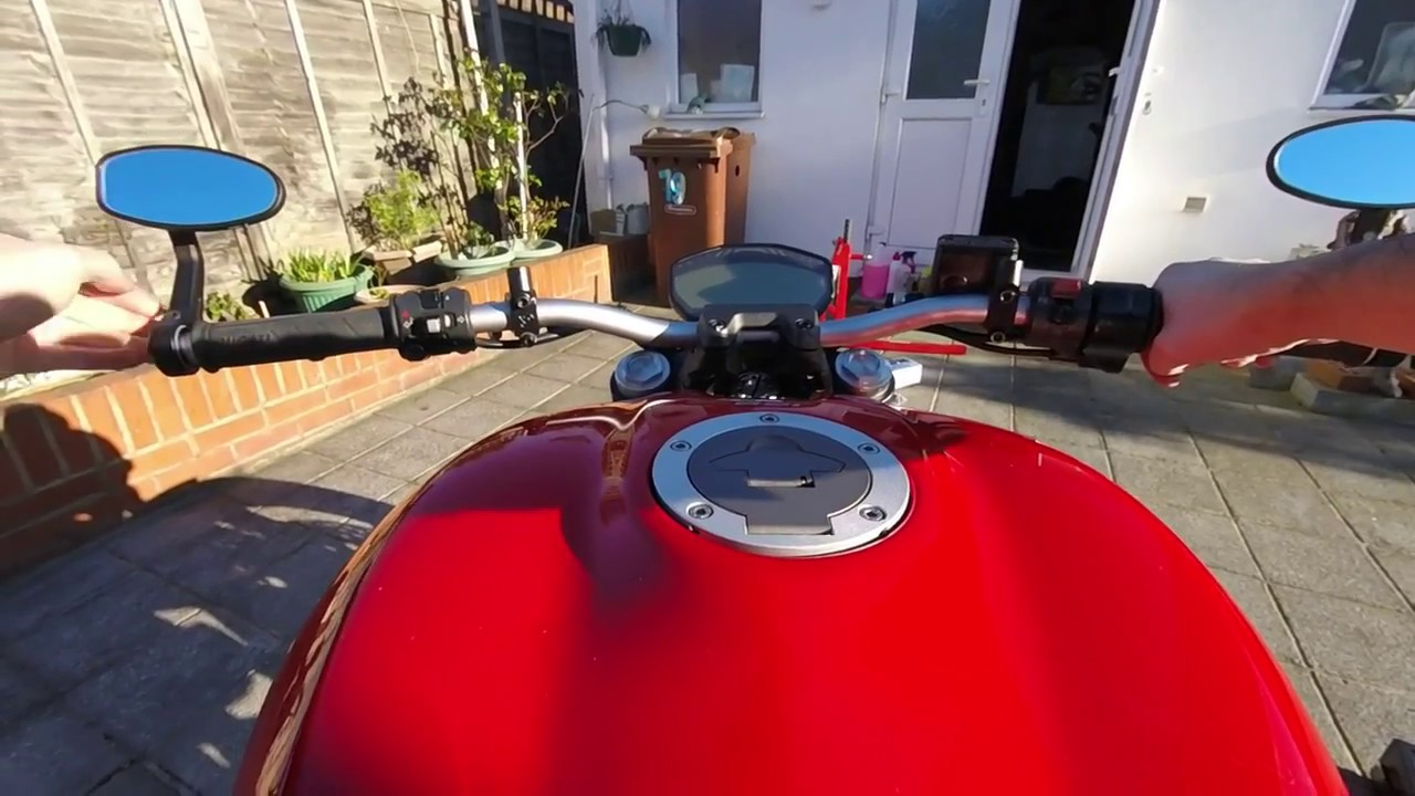 Rizoma Reverse Retro Mirrors on a Ducati monster 821