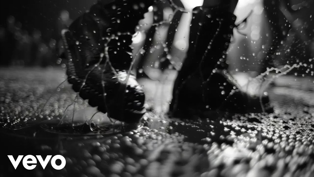 Foolinass - Skinhead in pensione (Official Music Video)