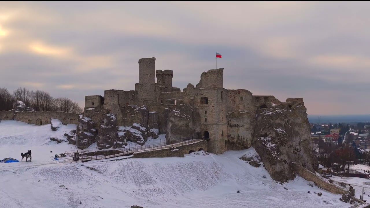 Zamek Ogrodzieniec w Podzamczu.