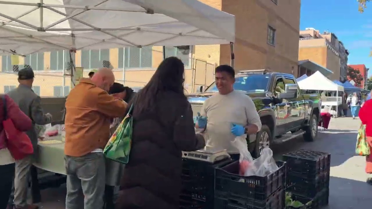 Carroll Garden&rsquo;s Farmers Market, Brooklyn, New York (10-26-25)