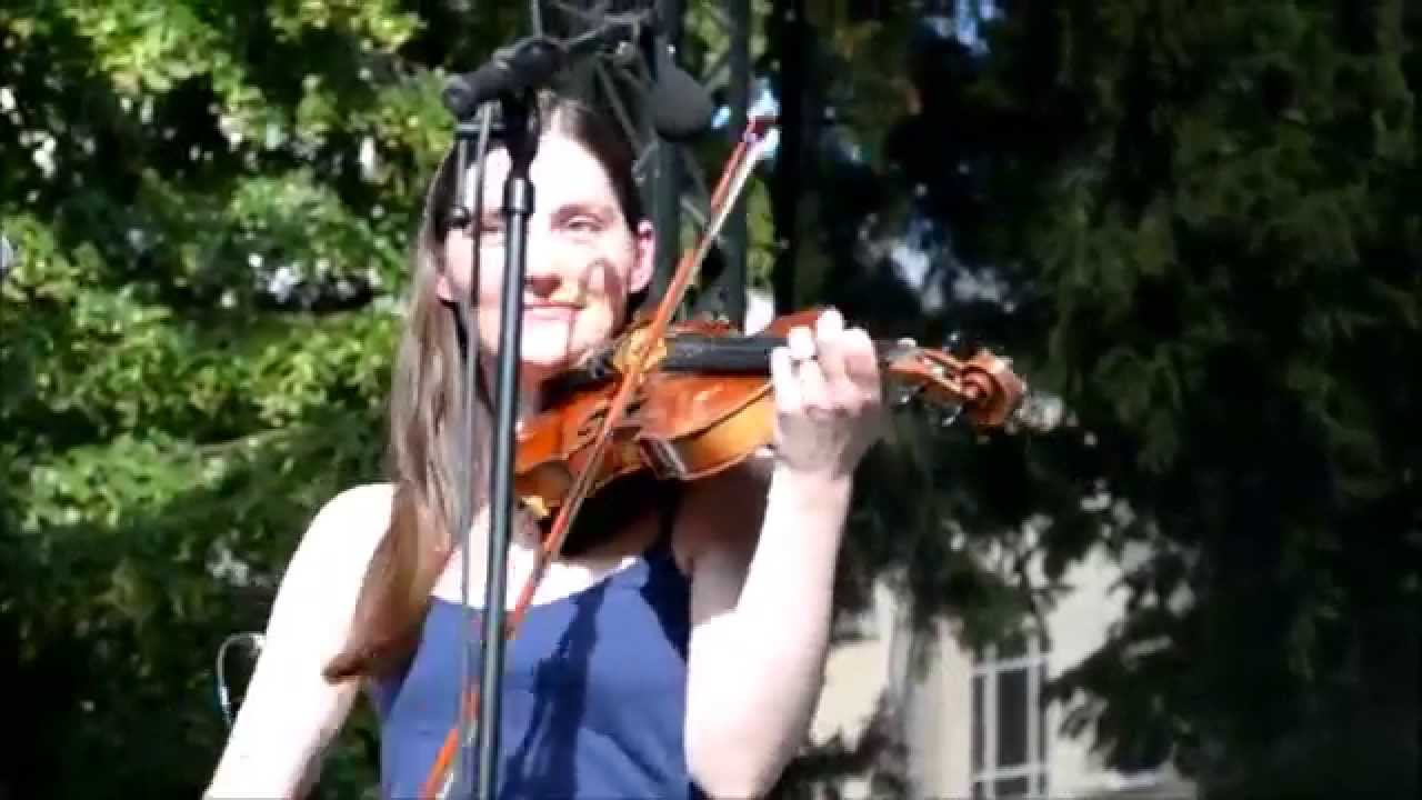 Zoe Conway and John Mc Intyre | The Monaghan Jig | Live from Paris