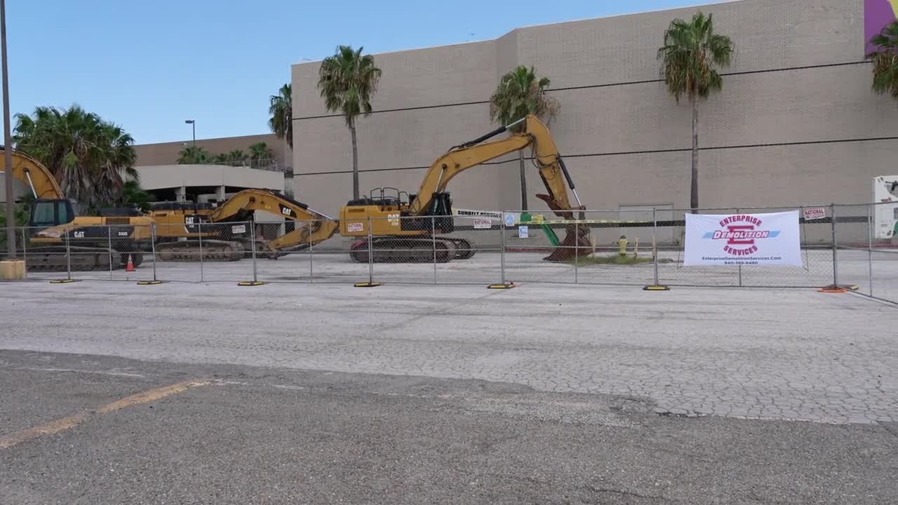 What do you think about the old Sunrise Mall? Corpus Christi residents reminisce