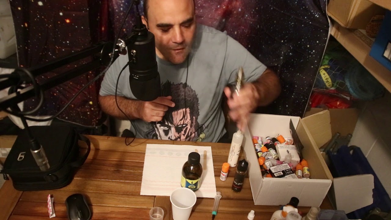 ASMR - Inaudible - preparo Eliquid per sigaretta elettronica.