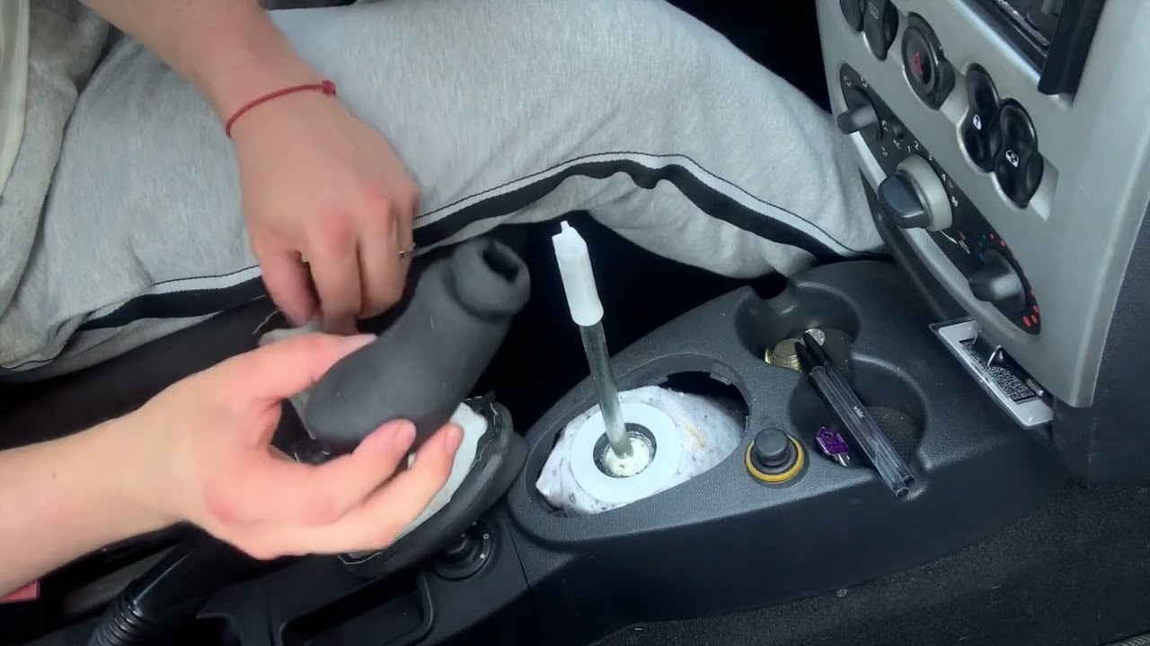 Cambio de pera o pomo palanca de cambios Renault, Sandero, Logan, Duster, cámbialo tu, yo lo reparo