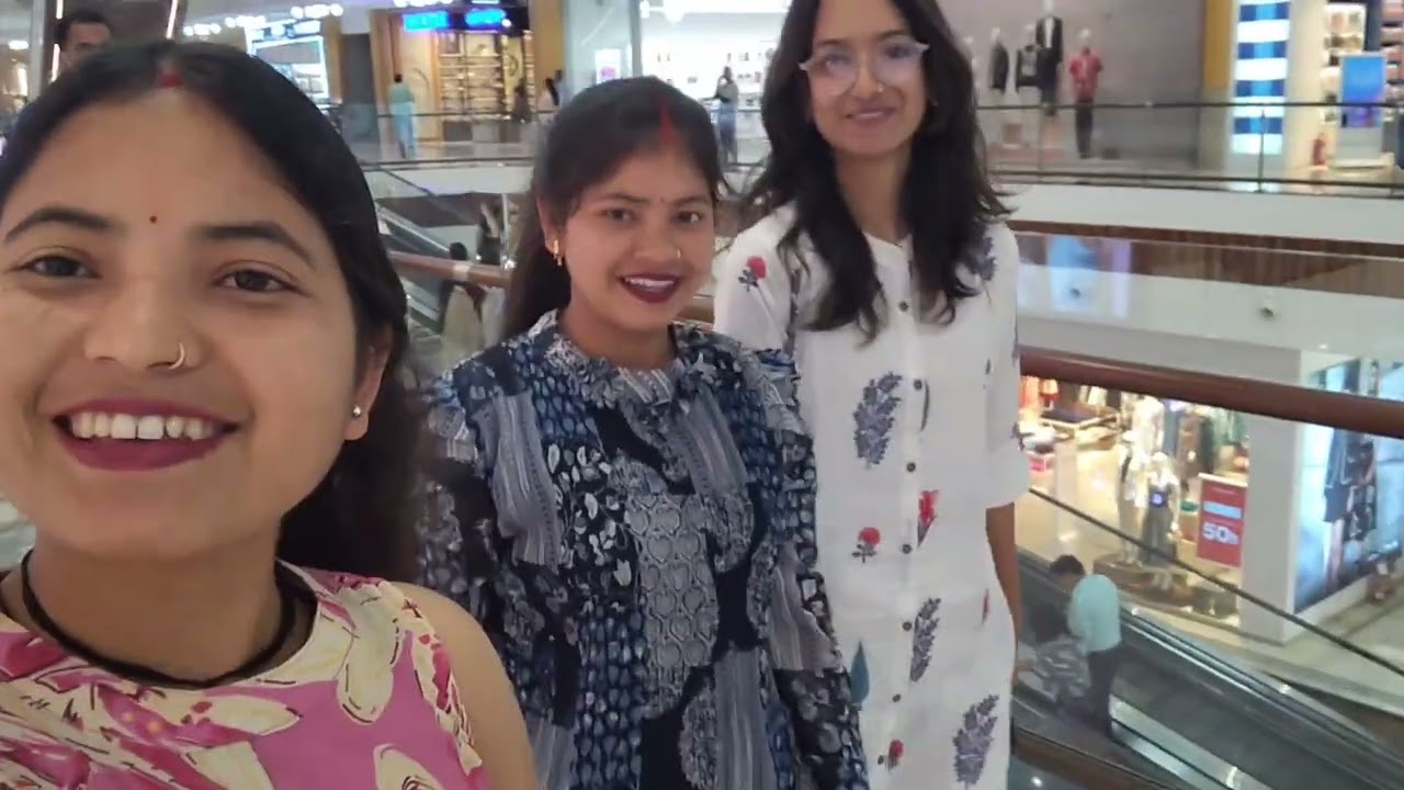 Daily vlog aaj mere sath kon kon ghumne gye dekhna jarur 🙏♥️#garhwalivlogger #anurag_dobhal #vlog 