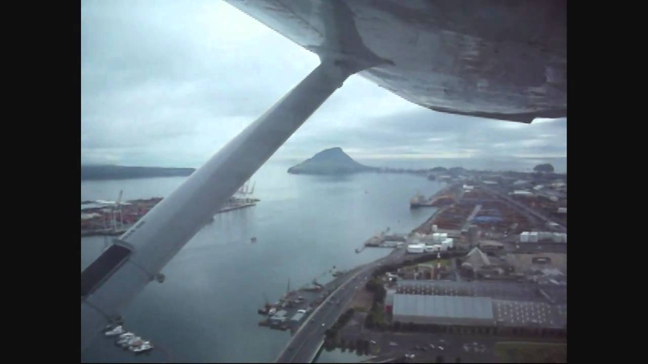 Cessna152, Tauranga to Whakatane, ZK-SON