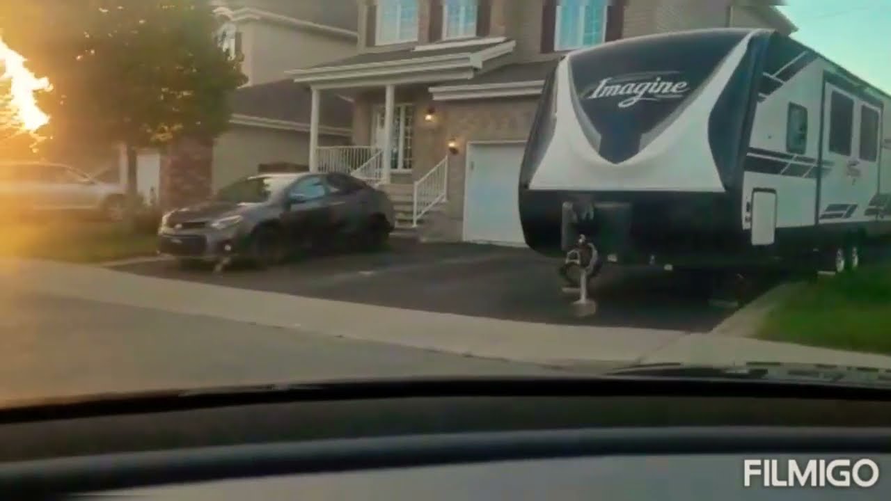 Vie De Quartier à Laval Canada 🇨🇦
