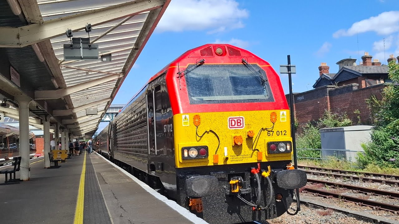 Trains at Shrewsbury (WML) (30/6/25)