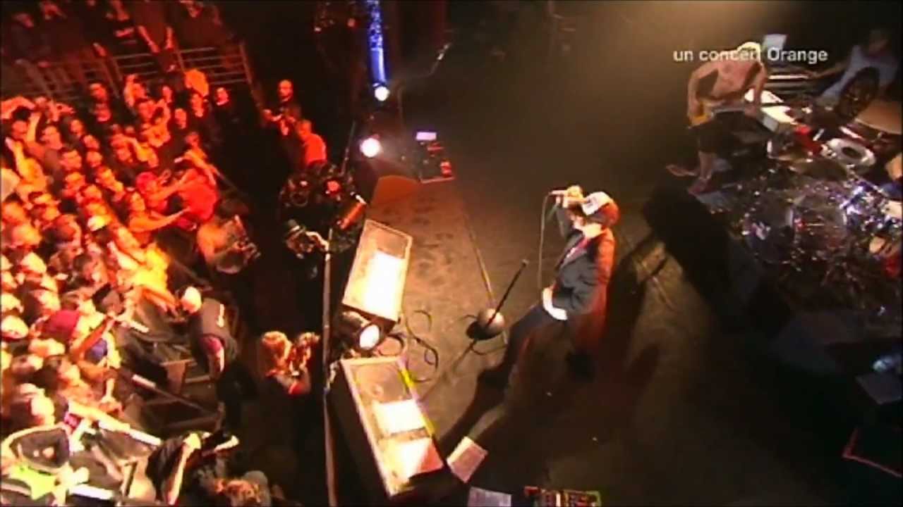 Red Hot Chili Peppers - Monarchy Of Roses - Live at La Cigale 2011 [HD]