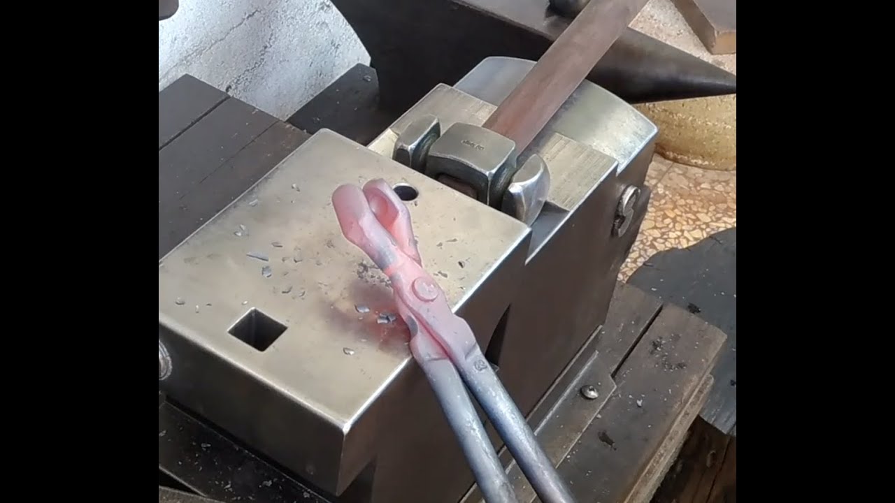 GS Tongs - Farrier Tong