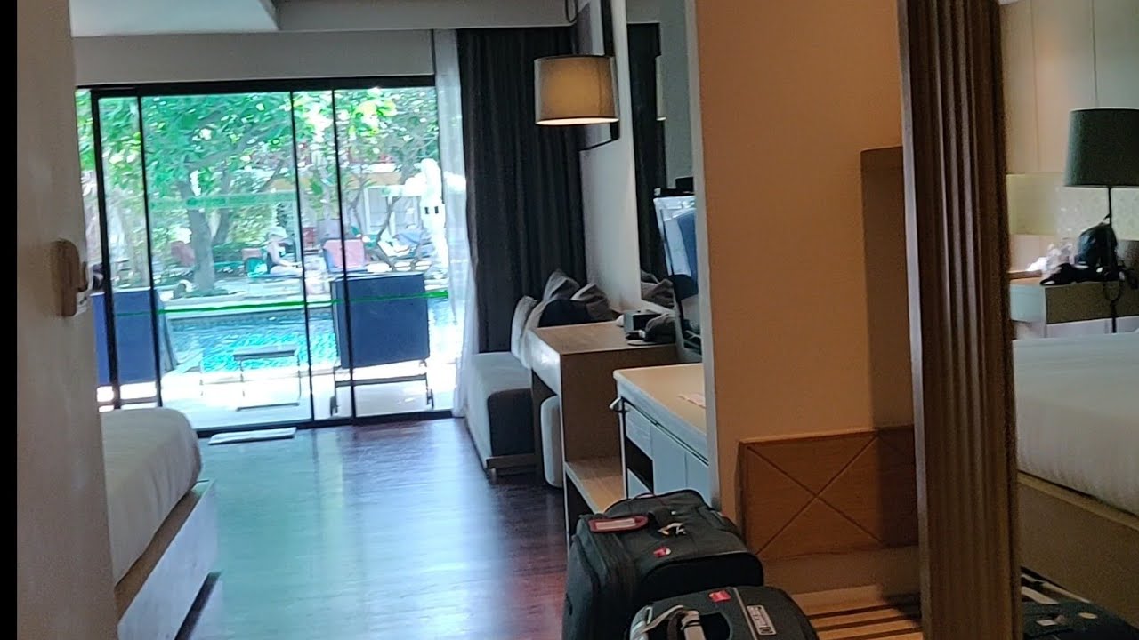 Phuket Graceland Resort & Spa - Sunset Deluxe Pool Access Room# 8113