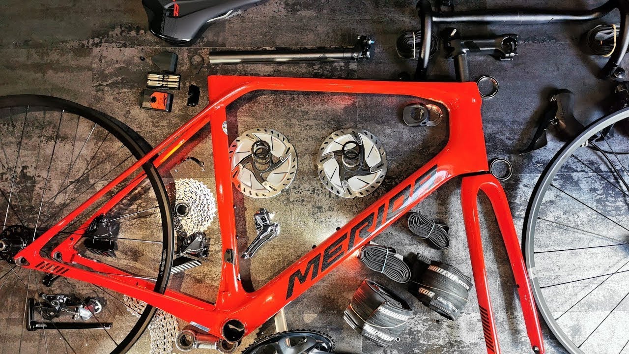 Trudny projekt - pełny film z budowy najnowszej szosy typu Endurance. Shimano Ultegra, rama carbon.