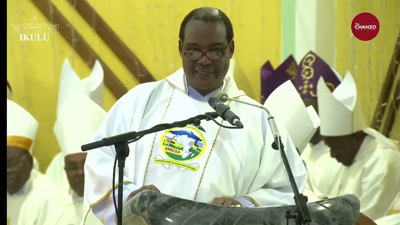 Padri Kitima Akiwatambulisha Wageni Waliofika Kumuaga Kadinali Pengo