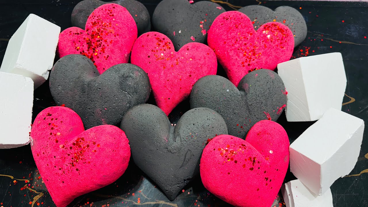 Black & Red Heart ❤️ shape Dyed Chalk ASMR crush | Dusty Powdery Dyed Chalk