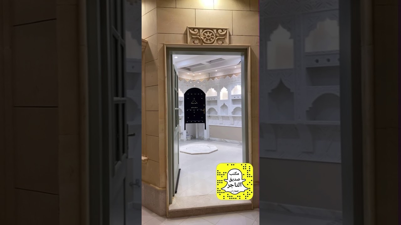 للبيع فله فاخره جداً حي الشروق شرق بريده المساحه 750م، المسطح 830م