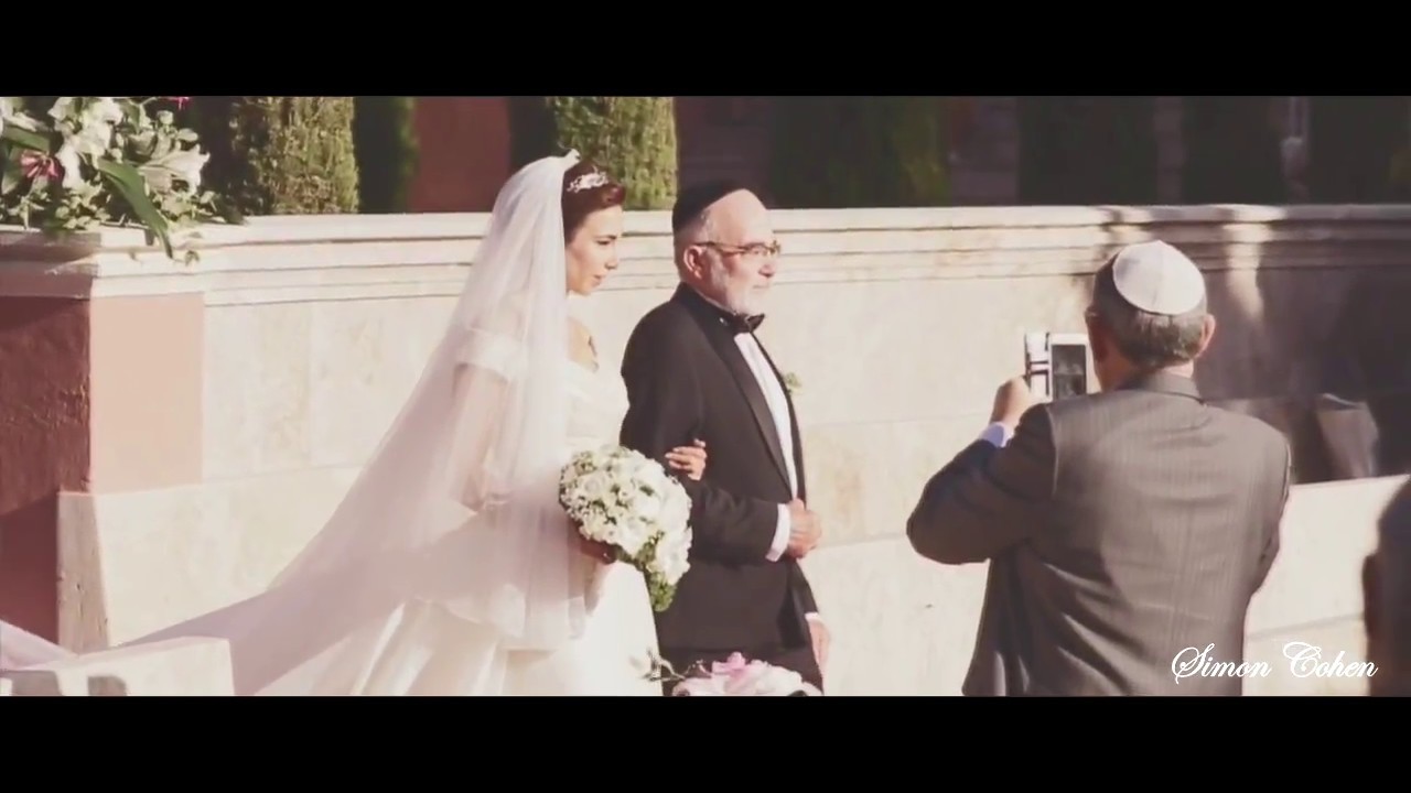 Eshet Chayil Vehi Sheamda Simon Cohen in Spain