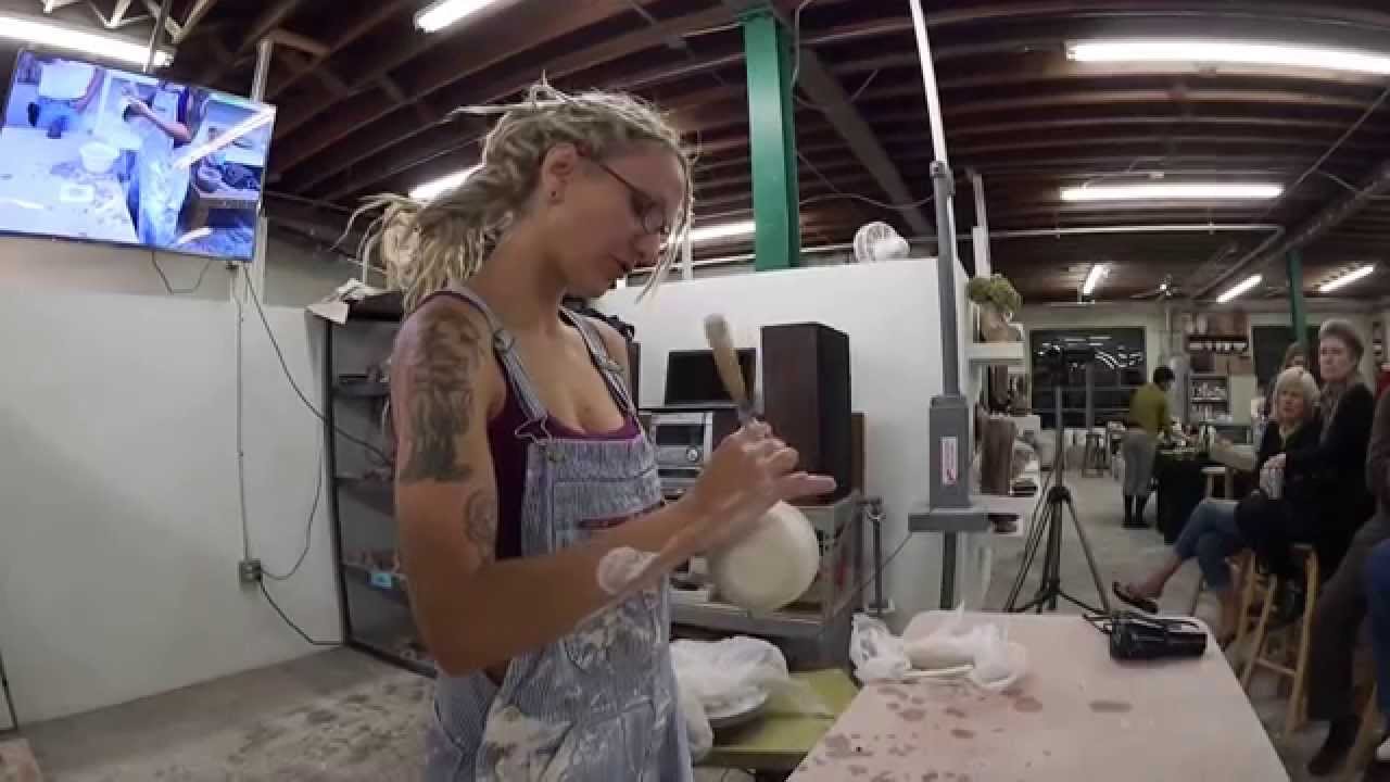 Anja Bartels (pulling porcelain handles)