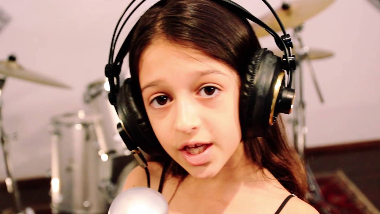 קליפ בר מצווה מהאחות הקטנה - ילדה קטנה | איילת רבנו