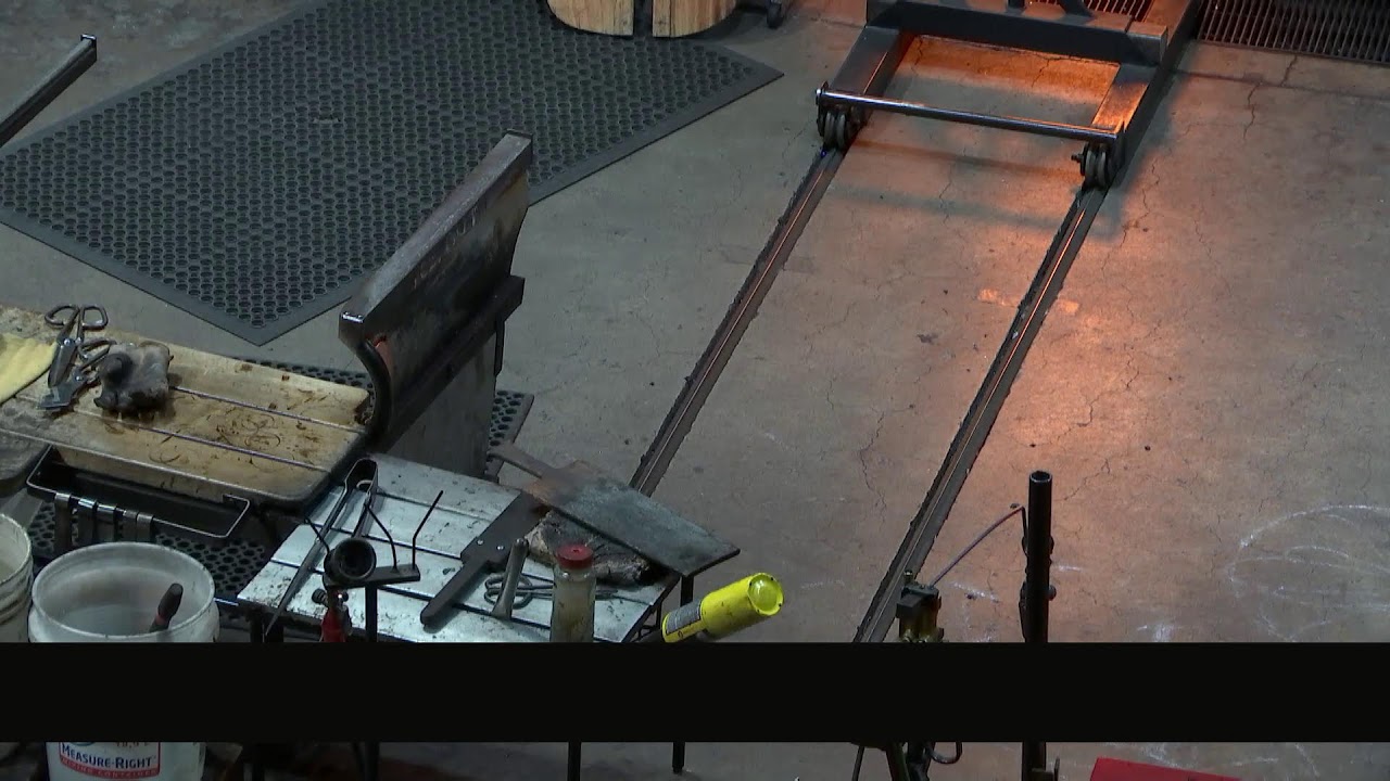 Museum of Glass - Hot Shop Rental: Hana Hillerová - 02/12/2026