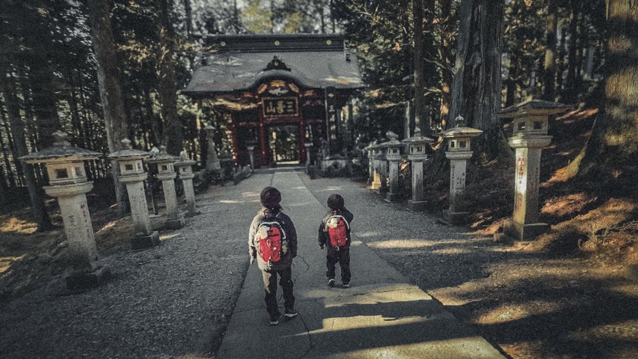 三峯神社まで表参道から登った日。