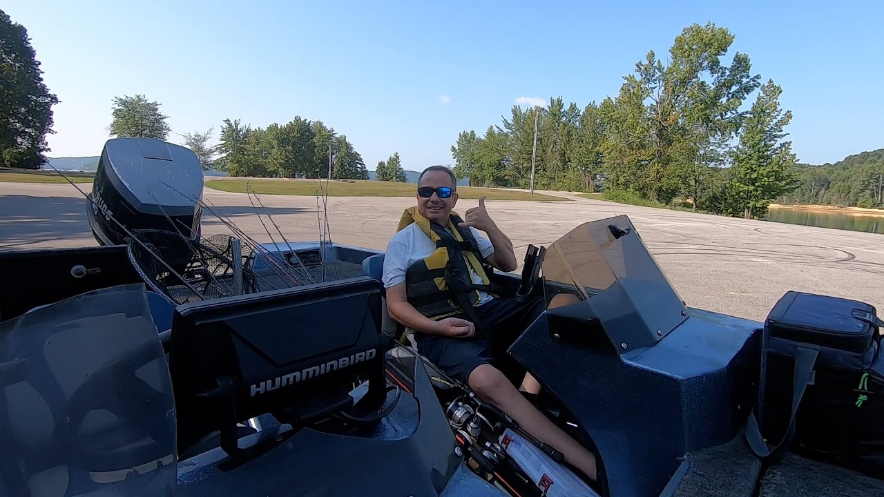 Patoka Lake Walleye Fishing - Dad's First Time Out In the Boat!