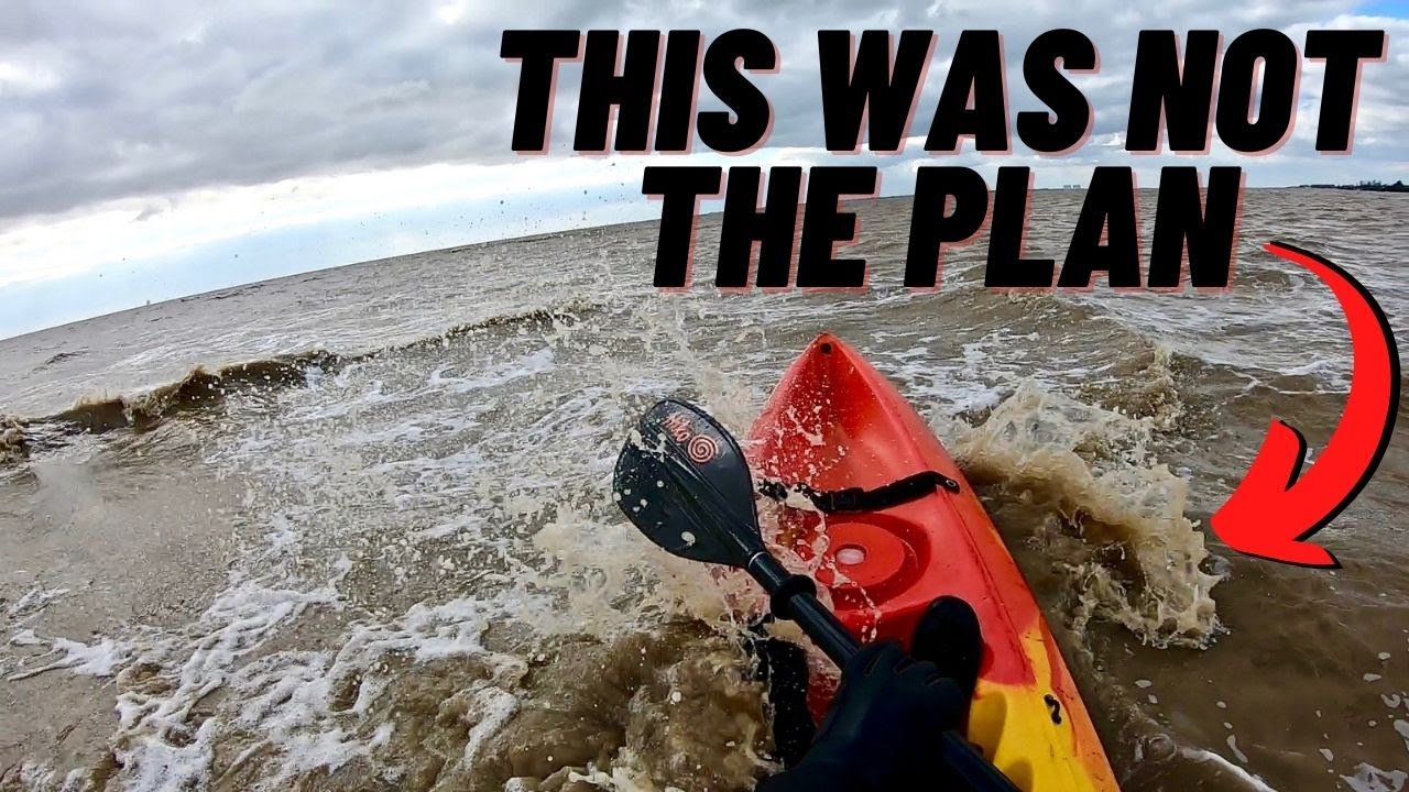 Kayaking round Mersea Island in WINTER! A cold, wet and windy paddling adventure (Sea Kayaking)