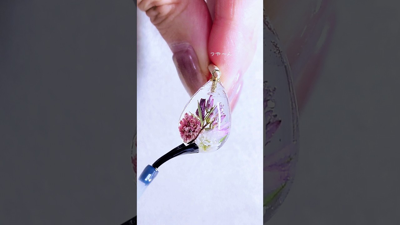 レジンにお花をいける♡フル動画は説明欄へ #レジン #ハンドメイド