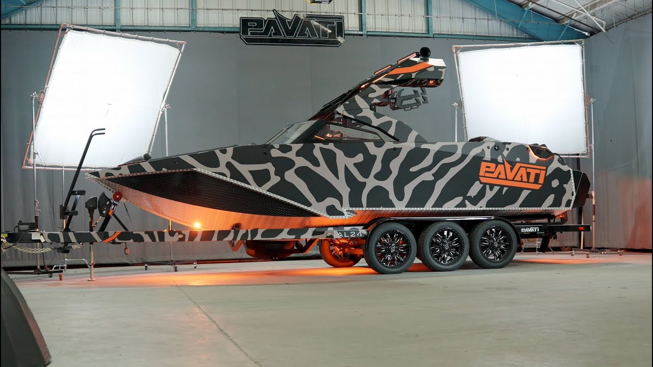 Pavati Wake | “Hin 175 - Bold Orange”