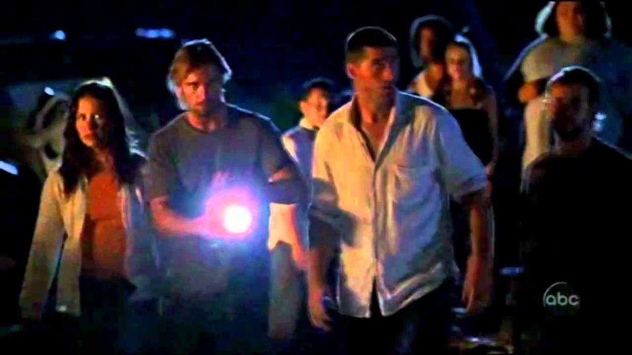 LOST: Boars at the fuselage (1x04 Walkabout)