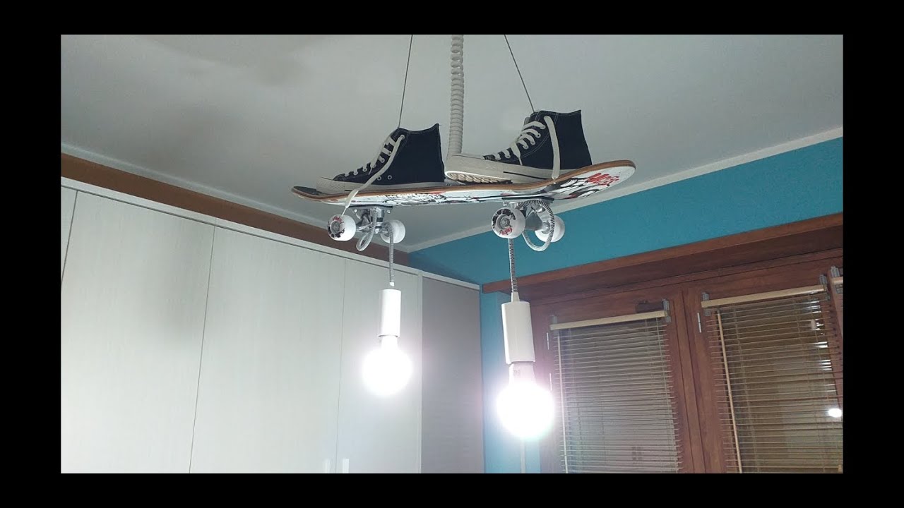 Skate lamp. Lampadario skateboard per camera ragazzi