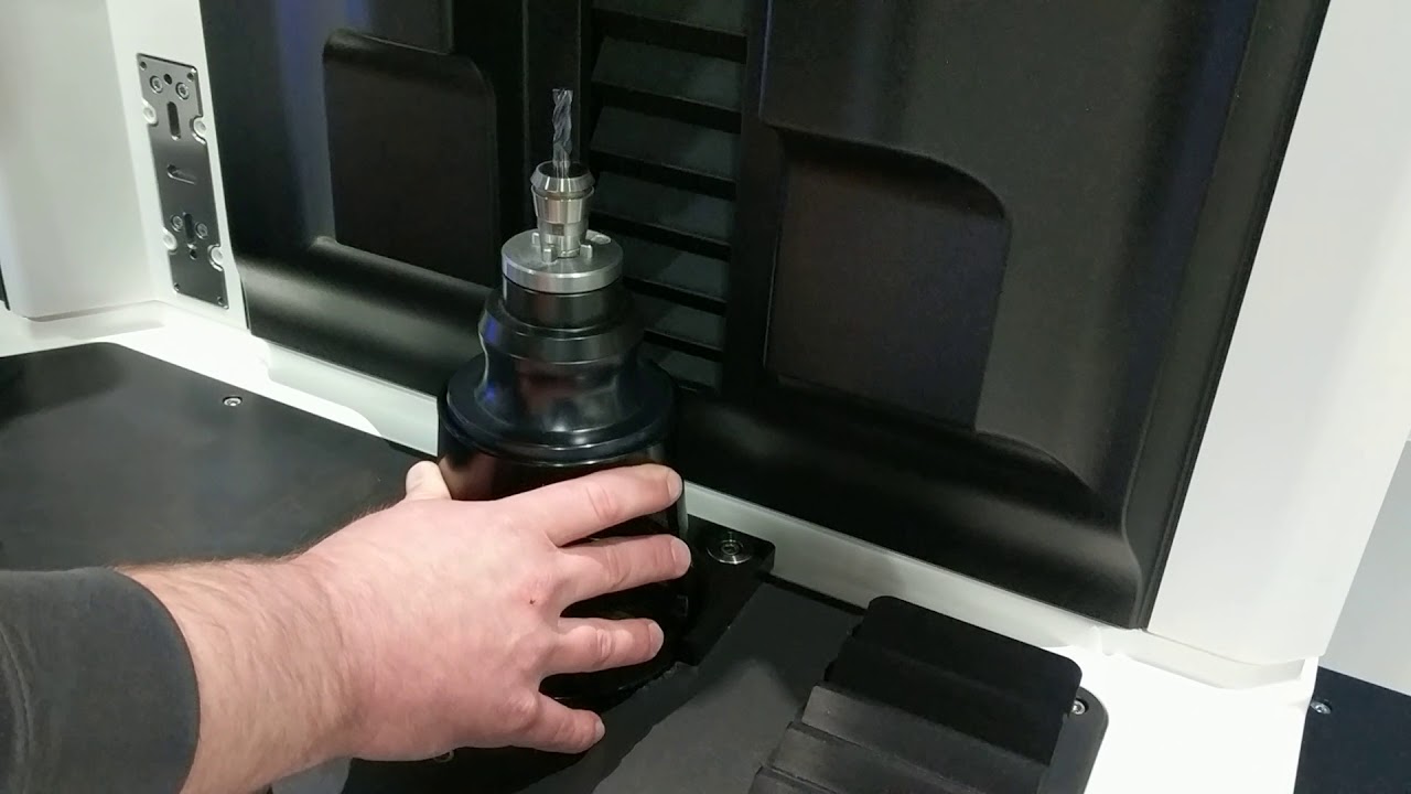 Assembling SF Collet into ER chuck