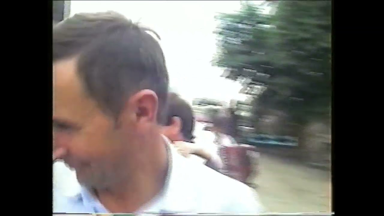 WESELE 1993-ANNY I KRZYSZTOFA ZESPÓŁ POD JASKÓŁKĄ RADWAN GM. IWANISKA przyjazd Pary Młodej po ślubie