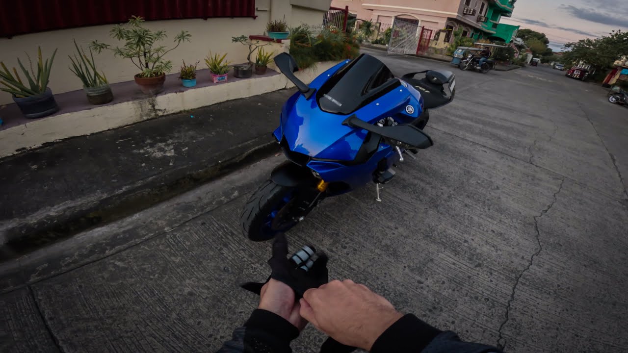 HELLO R1