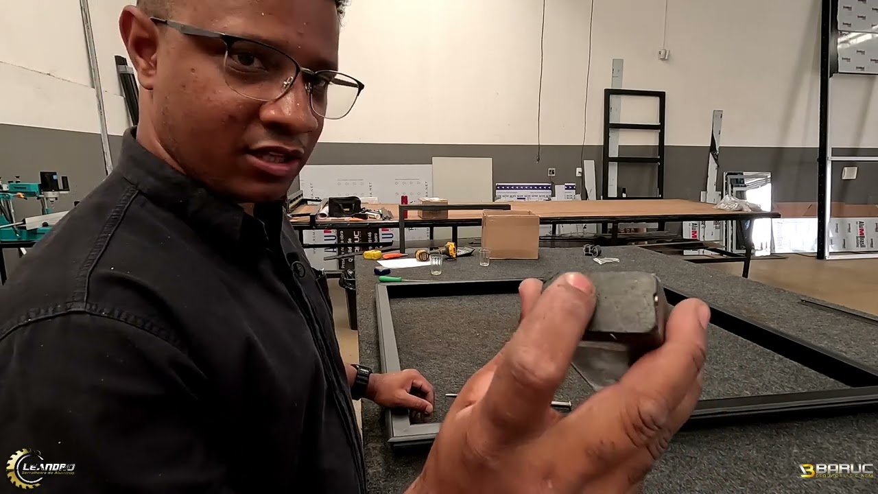 fechando os quadros da pele de vidro!!!