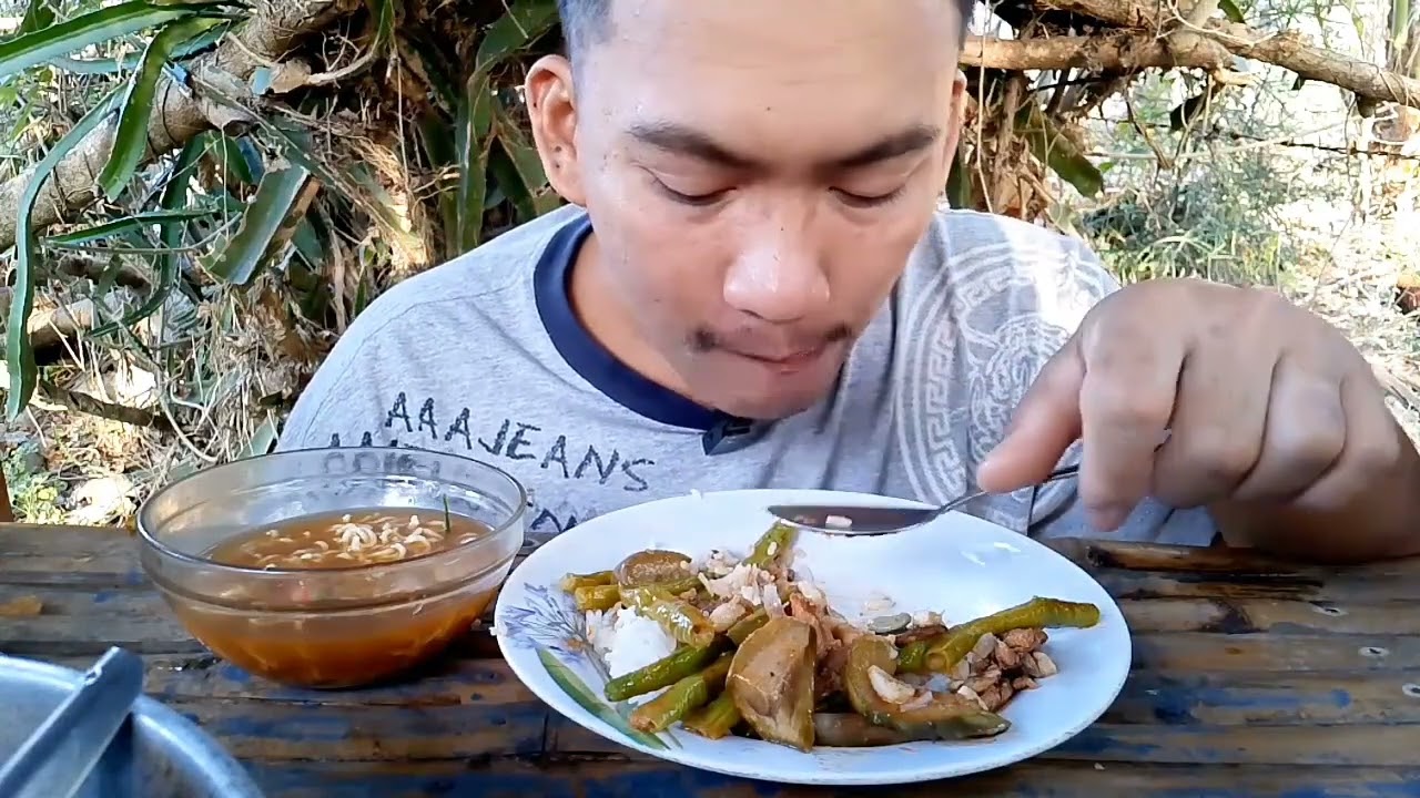 Masarap ang ulam ko Ginisang sardinas na may gulay at lucky me beef 