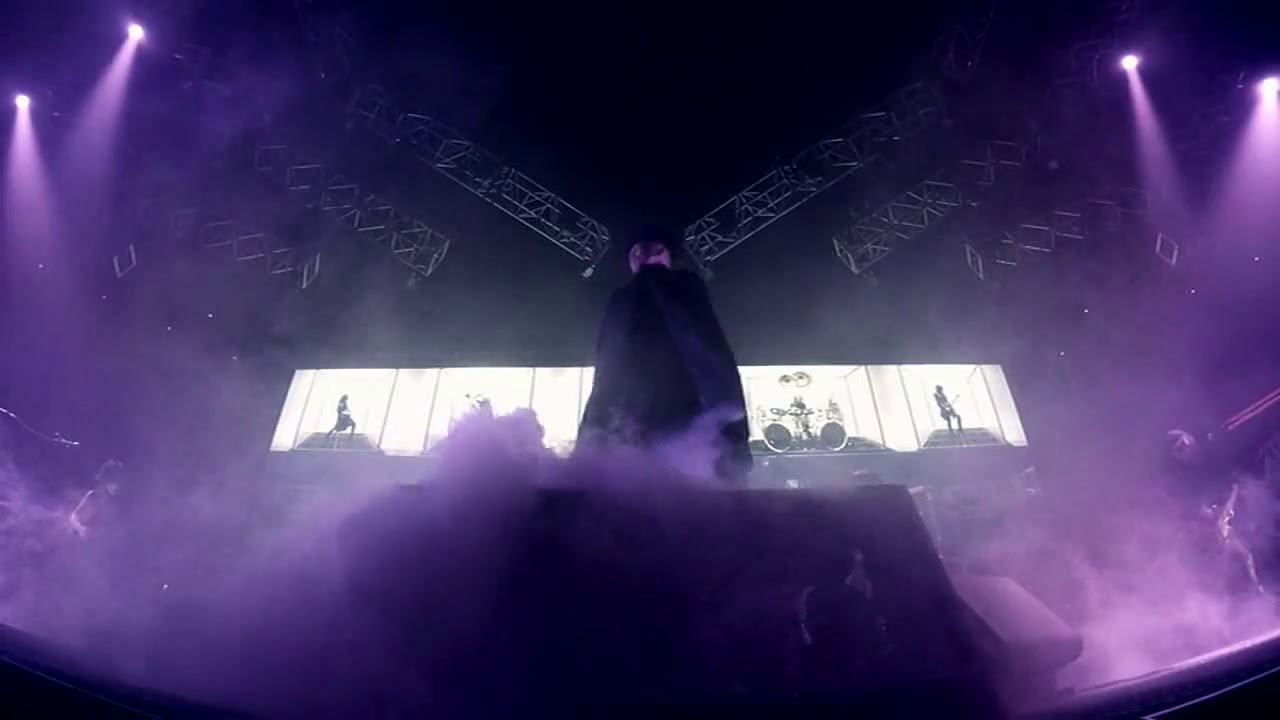 DIR EN GREY - Uroko (Kyo Angle, LIVE  2016.02.06 at NIPPON BUDOKAN/English Subs)