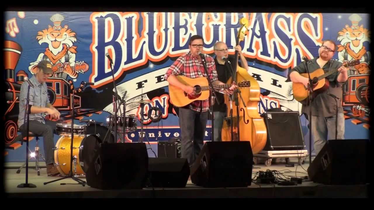 Tim Shelton & Newfound Road - Middle Aged Crazy