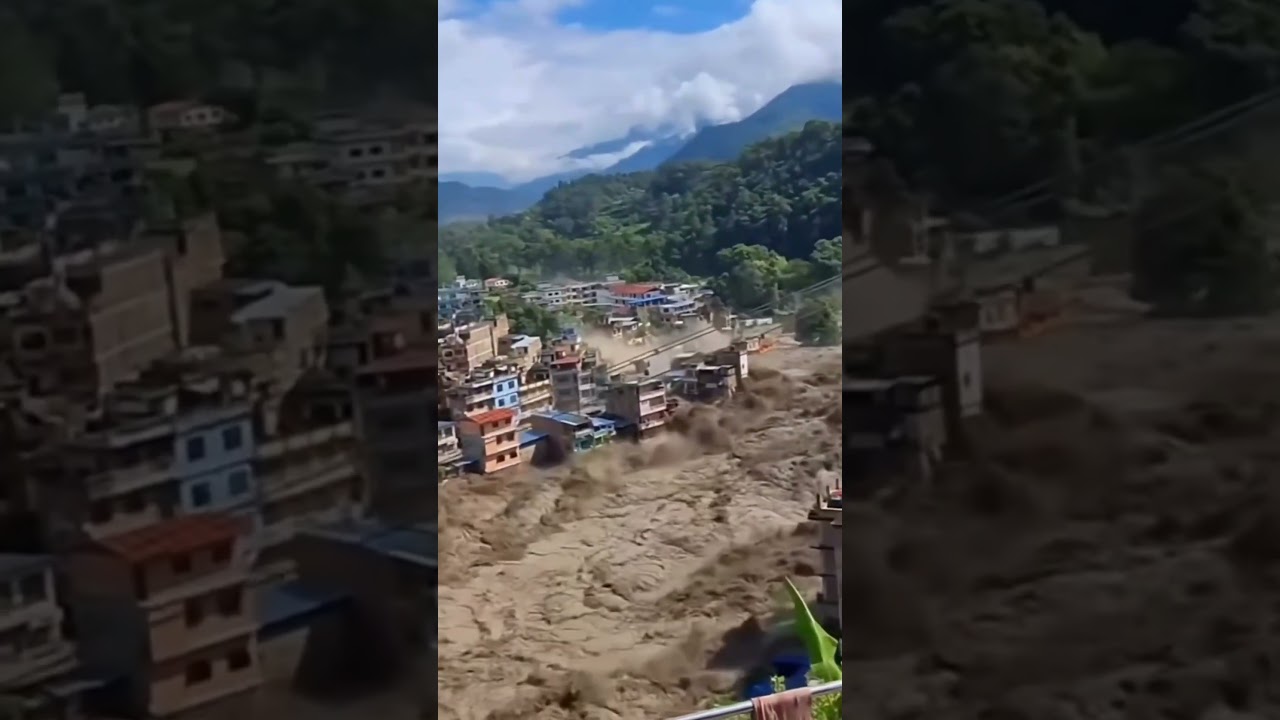 😱 Terrifying Flash Flood Destroys Everything in Minutes | Nature&rsquo;s Unstoppable Power 🌊