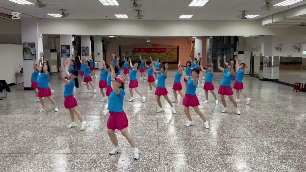 吸引力  月色樓窗