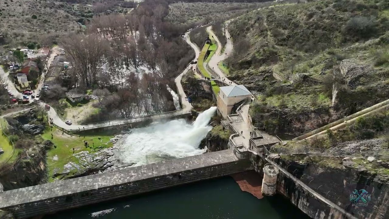 Presa del Ponton de la oliva llena de agua, vista dron mini 4 pro