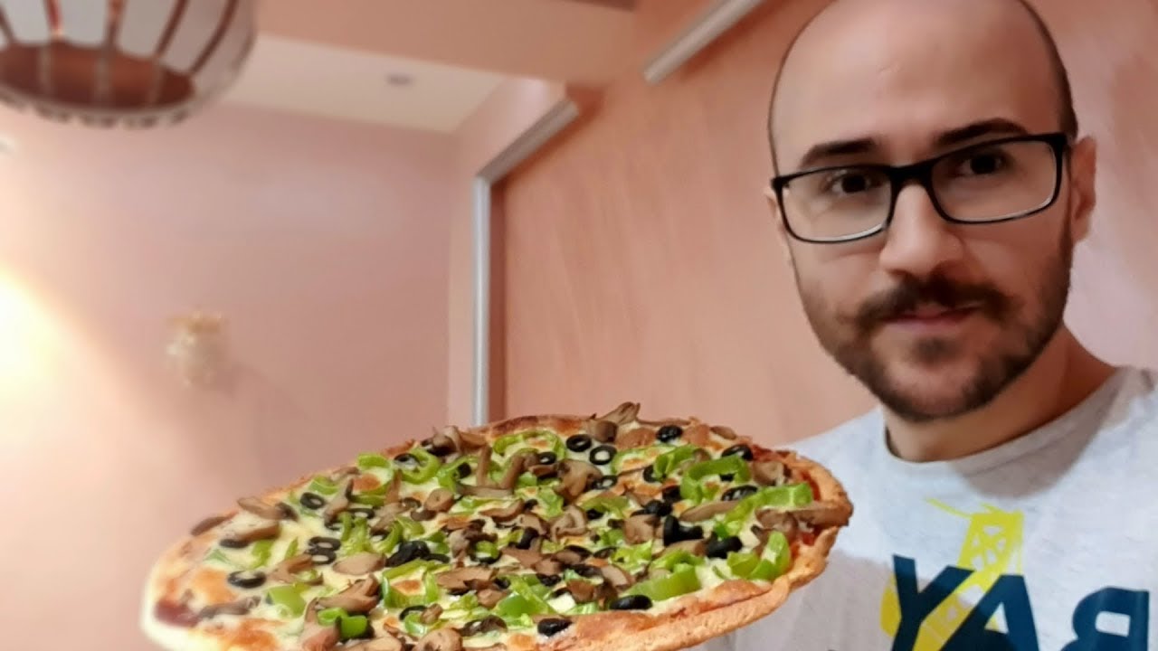 بيتزا كيتو بطحين جوز الهند ، وصفة لوكارب دايت بدون دقيق ولا سكر | coconut flour pizza