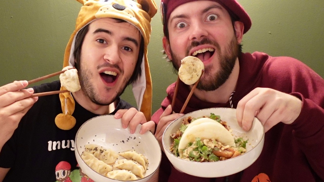 MI PRIMERA VEZ probando GYOZAS con INUYA JUEGA