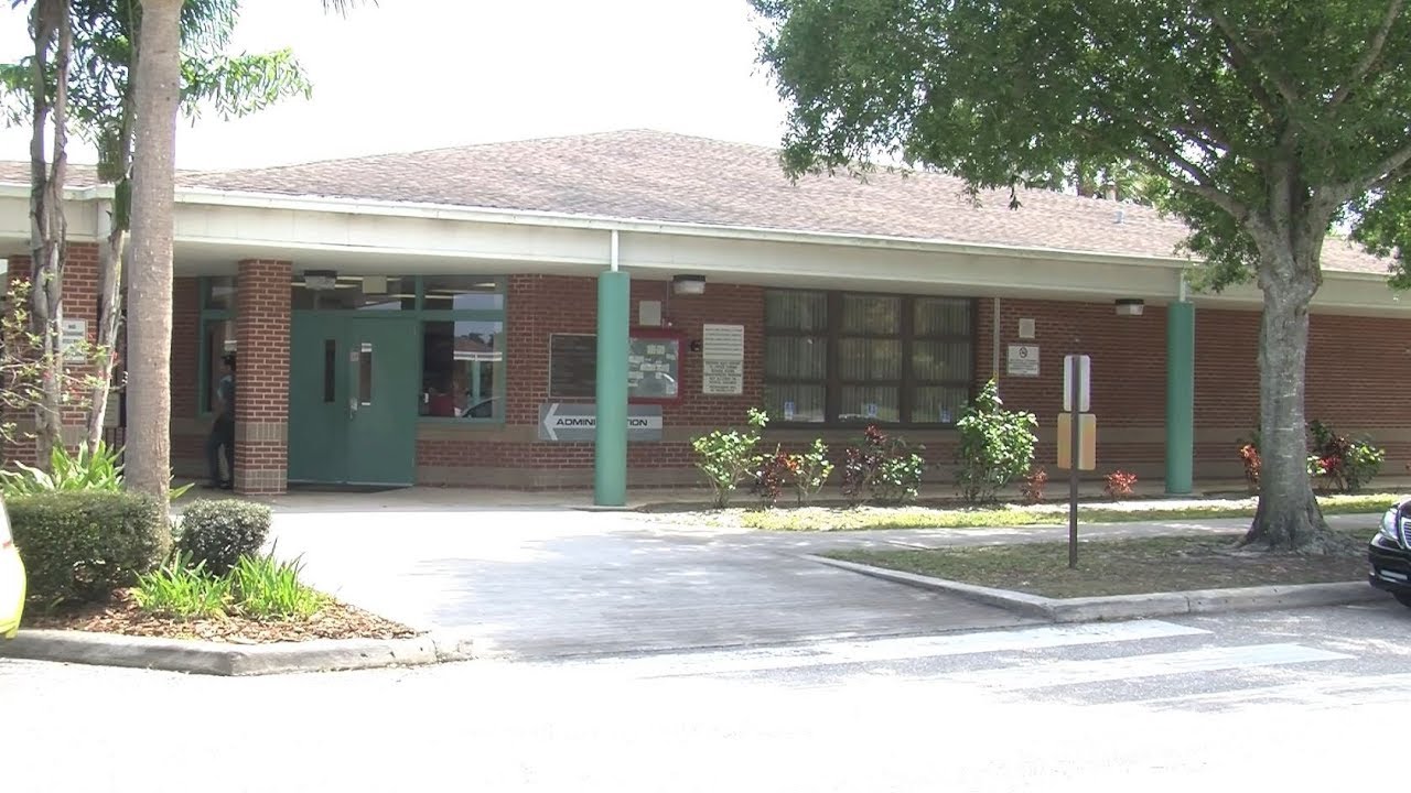 Crystal Lakes Elementary School