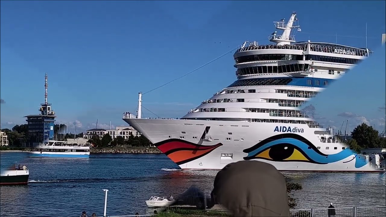 Rostock Seekanal, AIDA Cruises im September 2025
