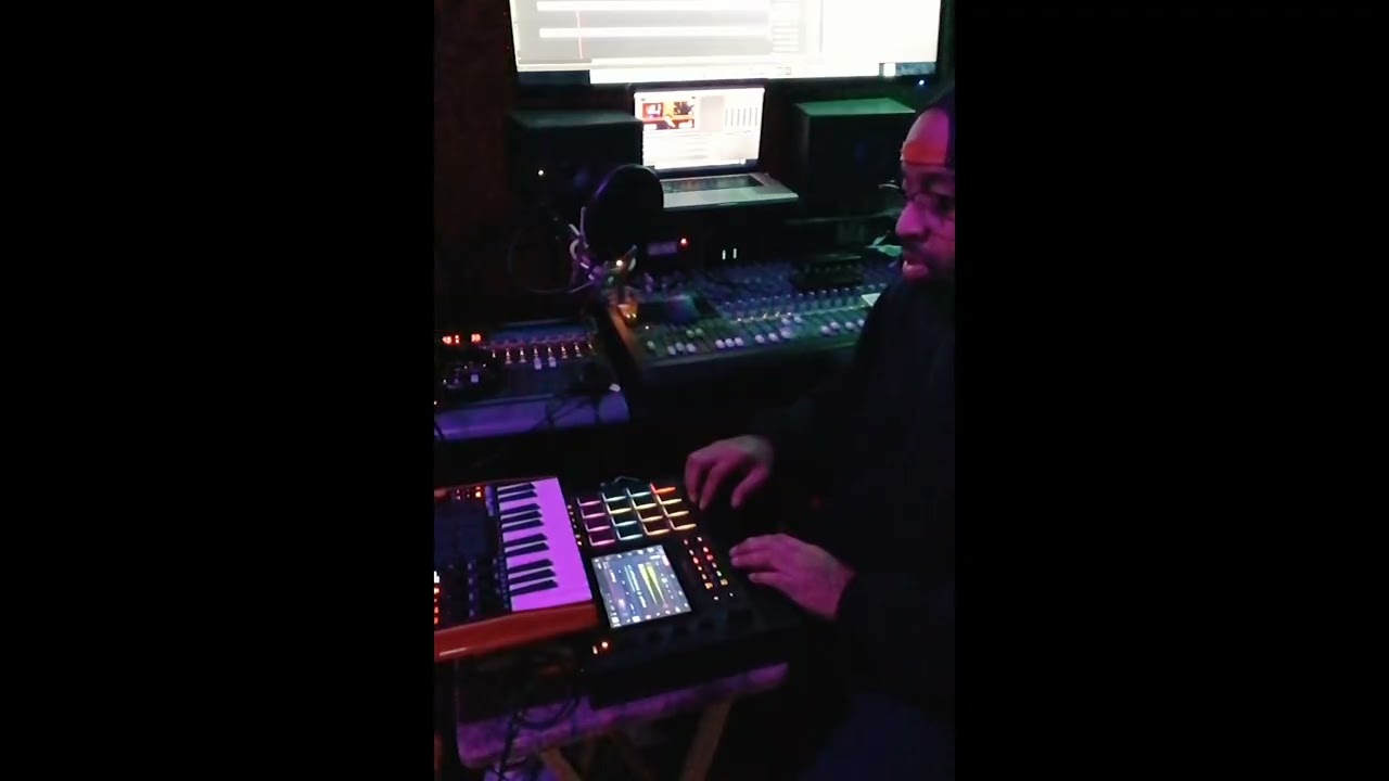 Went Live on TikTok & Made 3 Beats 🎹 | First Beat Session of the Year