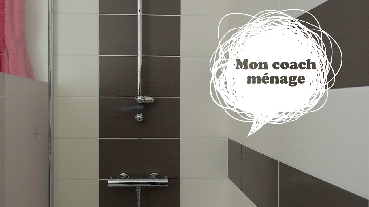 Nettoyer une paroi de douche